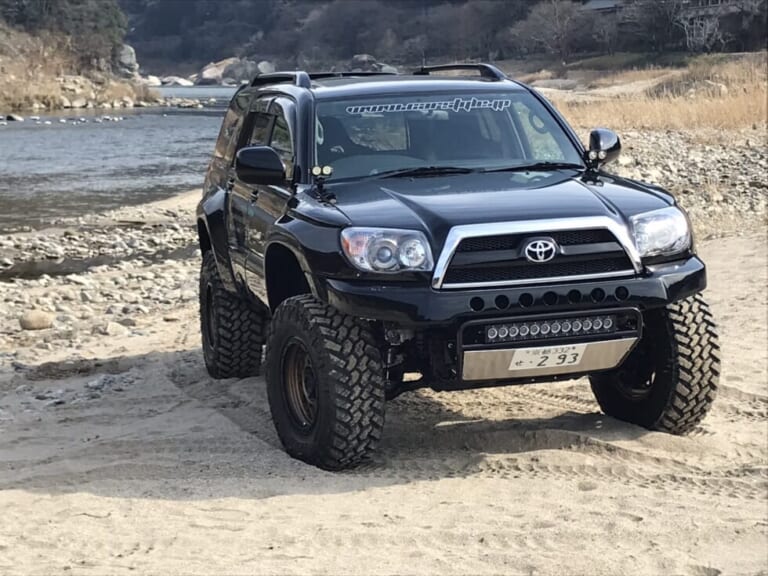 TOYOTA HILUX SURF